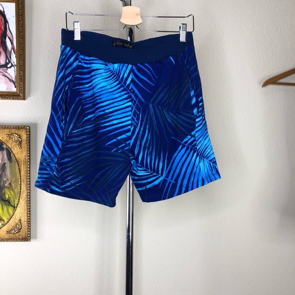 ZARA Men's Printed Bermuda Shorts - Picture 2 of 3